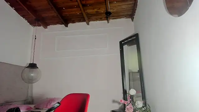 ZoeFox5 online show from 02/03/26, 11:48