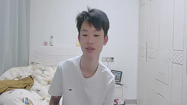 Snapshot of your-cake chatting on 04/01/26, 01:23 your-cake online show from 04/01/26, 01:23