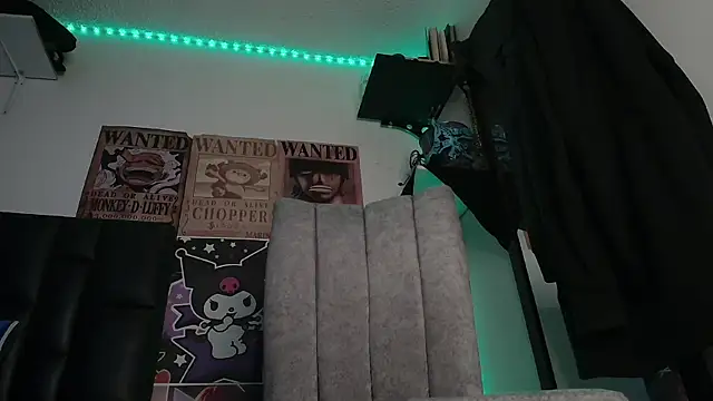 Snapshot of Anhony_Muscle chatting on 01/13/26, 12:05 Anhony Muscle online show from 01/13/26, 12:05