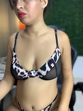 PaulaSweetFire  online show from 02/12/26, 09:21