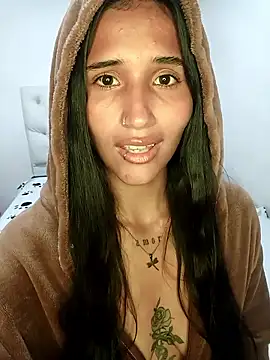 Snapshot of Aria_Maeh chatting on 01/11/26, 04:23 Aria Maeh online show from 01/11/26, 04:23