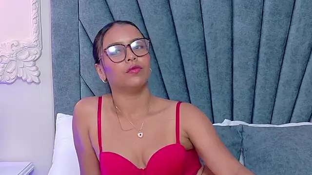 Snapshot of Celeste-Brown- chatting on 01/13/26, 08:14 Celeste-Brown- online show from 01/13/26, 08:14