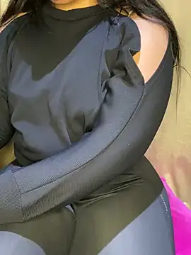 Lina Velvet  online show from 02/17/26, 08:00