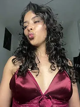 auroramooon online show from 02/28/26, 12:22