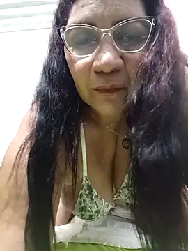 Snapshot of Sammylatinaxxx chatting on 04/03/26, 05:16 Sammylatinaxxx online show from 04/03/26, 05:16