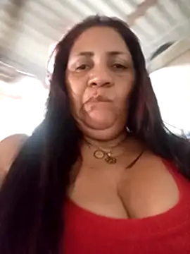 Snapshot of Sammylatinaxxx chatting on 04/17/26, 06:11 Sammylatinaxxx online show from 04/17/26, 06:11