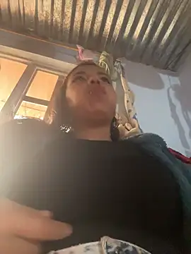 cinthia2011 online show from 02/06/26, 08:23