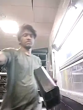 Snapshot of SEXYBOYCALLME chatting on 02/12/26, 05:30 SEXYBOYCALLME online show from 02/12/26, 05:30