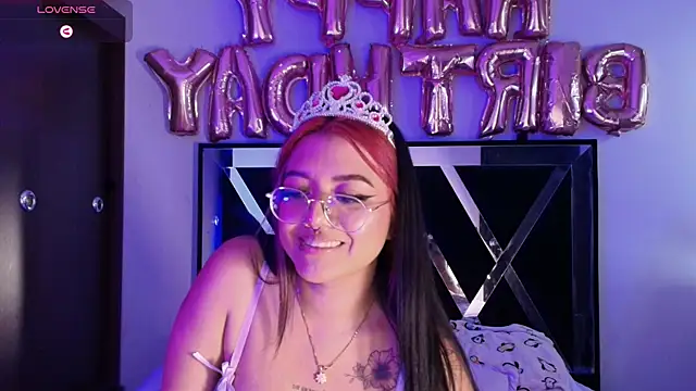 Snapshot of queen_of_you_heart chatting on 02/23/26, 10:40 queen of you heart online show from 02/23/26, 10:40