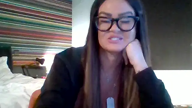 Snapshot of ScottishIvy chatting on 01/18/26, 08:12 ScottishIvy online show from 01/18/26, 08:12