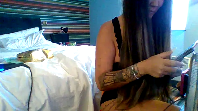 Snapshot of ScottishIvy chatting on 01/19/26, 11:25 ScottishIvy online show from 01/19/26, 11:25