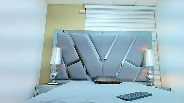 Atenea sexxx online show from 04/02/26, 03:59