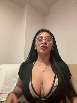 nataliia queen  online show from 03/14/26, 11:21
