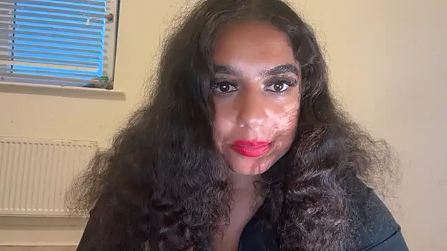 Snapshot of fayfay21@xh chatting on 06/15/26, 08:33 fayfay21xh online show from 06/15/26, 08:33