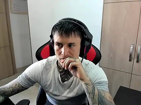 Chrissblack online show from 03/23/26, 09:52