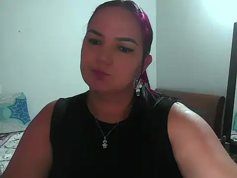 Snapshot of Roja_tentacion chatting on 01/13/26, 10:37 Roja tentacion online show from 01/13/26, 10:37