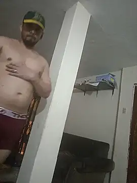 Snapshot of paladito01 chatting on 02/12/26, 05:24 paladito01 online show from 02/12/26, 05:24