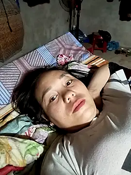 vanvan005 online show from 02/02/26, 11:25