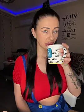 Snapshot of IRISWHITE17 chatting on 02/23/26, 05:49 IRISWHITE17 online show from 02/23/26, 05:49