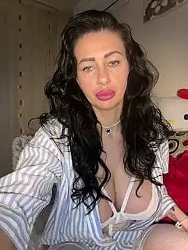 Snapshot of IRISWHITE17 chatting on 03/02/26, 05:41 IRISWHITE17 online show from 03/02/26, 05:41