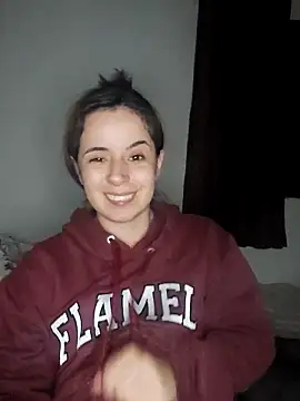 Snapshot of Darlynghotmiss chatting on 01/06/26, 12:14 Darlynghotmiss online show from 01/06/26, 12:14