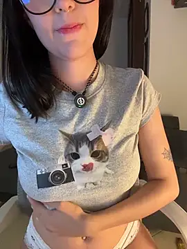 HinaSweet online show from 03/19/26, 12:25