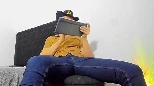 camilo model online show from 02/26/26, 01:37