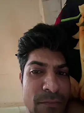 Snapshot of zxcvgf12300 chatting on 05/16/26, 10:12 zxcvgf12300 online show from 05/16/26, 10:12