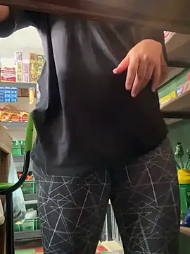 lannabellx online show from 06/28/26, 08:04