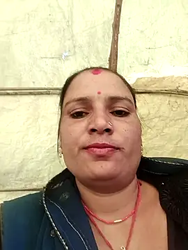 Snapshot of Hot_hiuj chatting on 01/08/26, 09:11 Hot hiuj online show from 01/08/26, 09:11