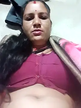 Hot hiuj online show from 02/13/26, 09:00