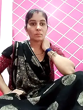 Snapshot of Hot_ree85 chatting on 02/07/26, 04:38 Hot ree85 online show from 02/07/26, 04:38