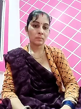 Snapshot of Hot_ree85 chatting on 02/11/26, 04:50 Hot ree85 online show from 02/11/26, 04:50