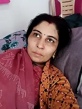 Snapshot of Hot_ree85 chatting on 02/25/26, 04:11 Hot ree85 online show from 02/25/26, 04:11