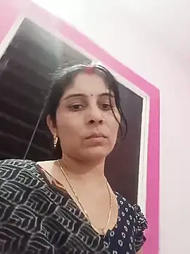 Hot ree85 online show from 05/21/26, 03:08