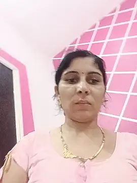 Snapshot of Hot_ree85 chatting on 06/14/26, 04:47 Hot ree85 online show from 06/14/26, 04:47