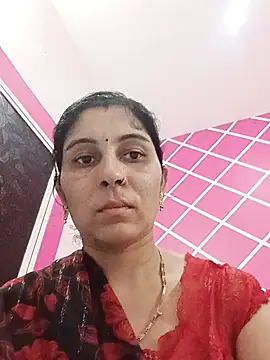 Snapshot of Hot_ree85 chatting on 06/25/26, 03:50 Hot ree85 online show from 06/25/26, 03:50
