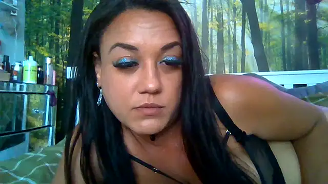 Snapshot of bustylexy36 chatting on 08/02/26, 02:48 bustylexy36 online show from 08/02/26, 02:48