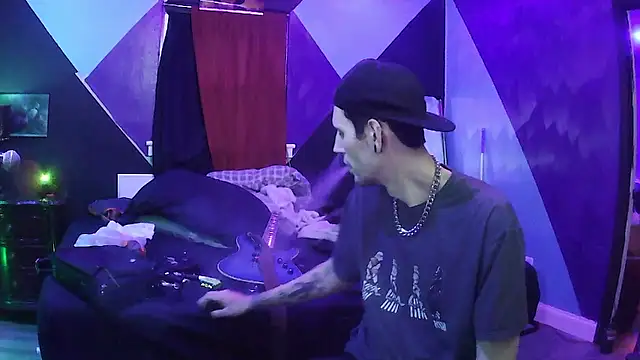 FADEDSADBOY online show from 01/13/26, 08:41