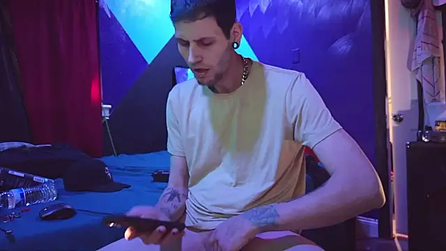 FADEDSADBOY online show from 01/17/26, 07:06