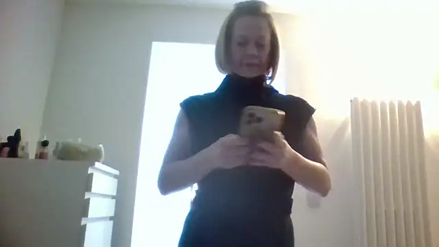 Milfshake227 online show from 03/06/26, 10:39