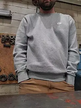 dccdc97 online show from 04/10/26, 03:50