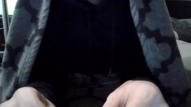 YoungAsainWithATrunk online show from 01/10/26, 08:32