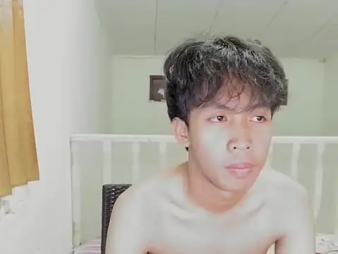 Snapshot of geltwt_id chatting on 02/13/26, 04:03 geltwt id online show from 02/13/26, 04:03