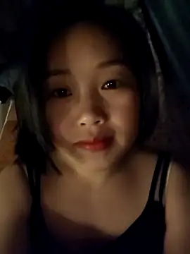 Snapshot of __BingBing__ chatting on 02/21/26, 08:21 BingBing online show from 02/21/26, 08:21