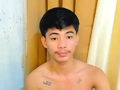 boynextdoor4uX online show from 01/08/26, 04:42