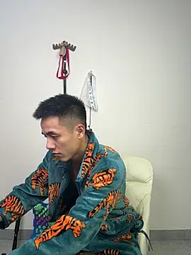 TOYOTA-01 online show from 02/06/26, 01:14