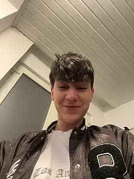 Snapshot of ravenryx chatting on 03/04/26, 03:29 ravenryx online show from 03/04/26, 03:29