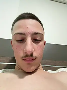 chrisst32 online show from 02/05/26, 05:17