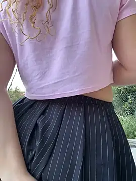 joanaguerreiru online show from 04/25/26, 06:49